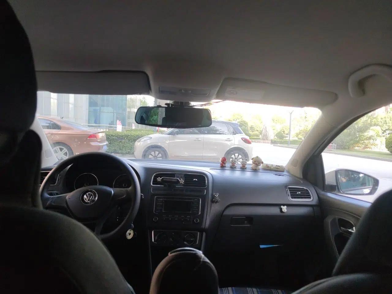 Volkswagen Polo 2014 1.4L Automatic Comfort Edition — миниатюра 18