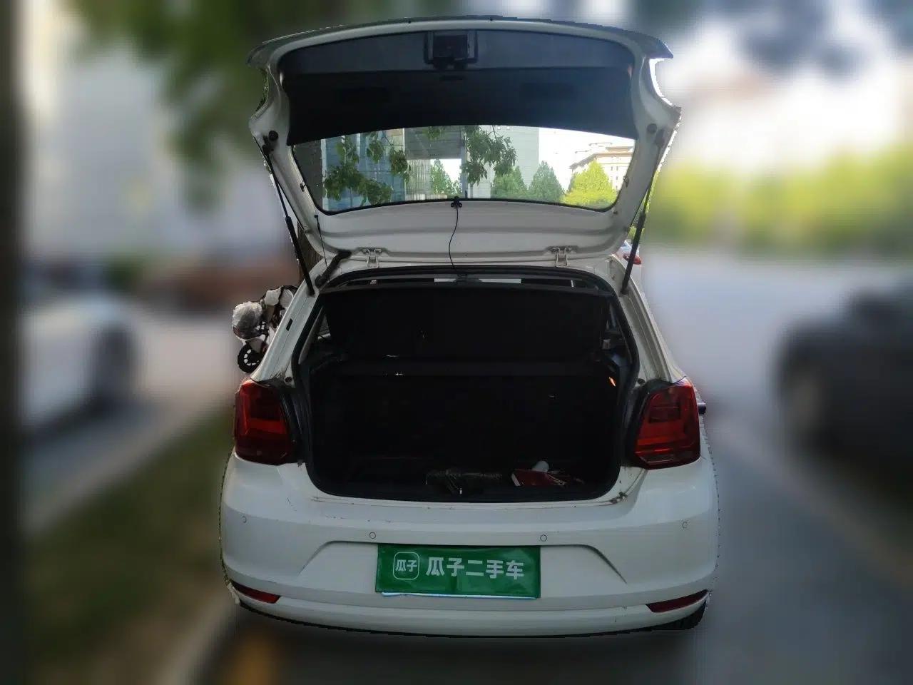 Volkswagen Polo 2014 1.4L Automatic Comfort Edition — миниатюра 19