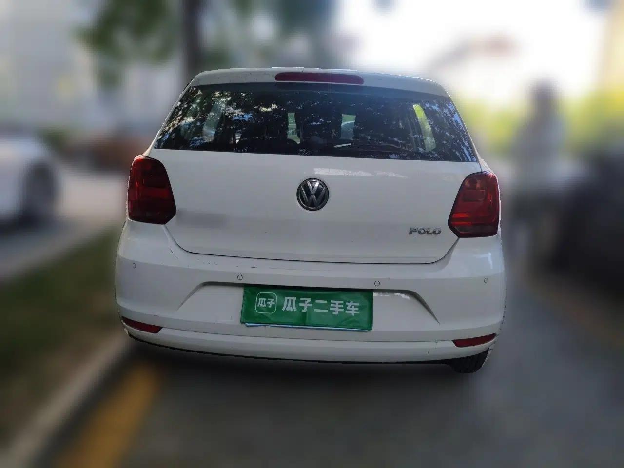 Volkswagen Polo 2014 1.4L Automatic Comfort Edition — миниатюра 5