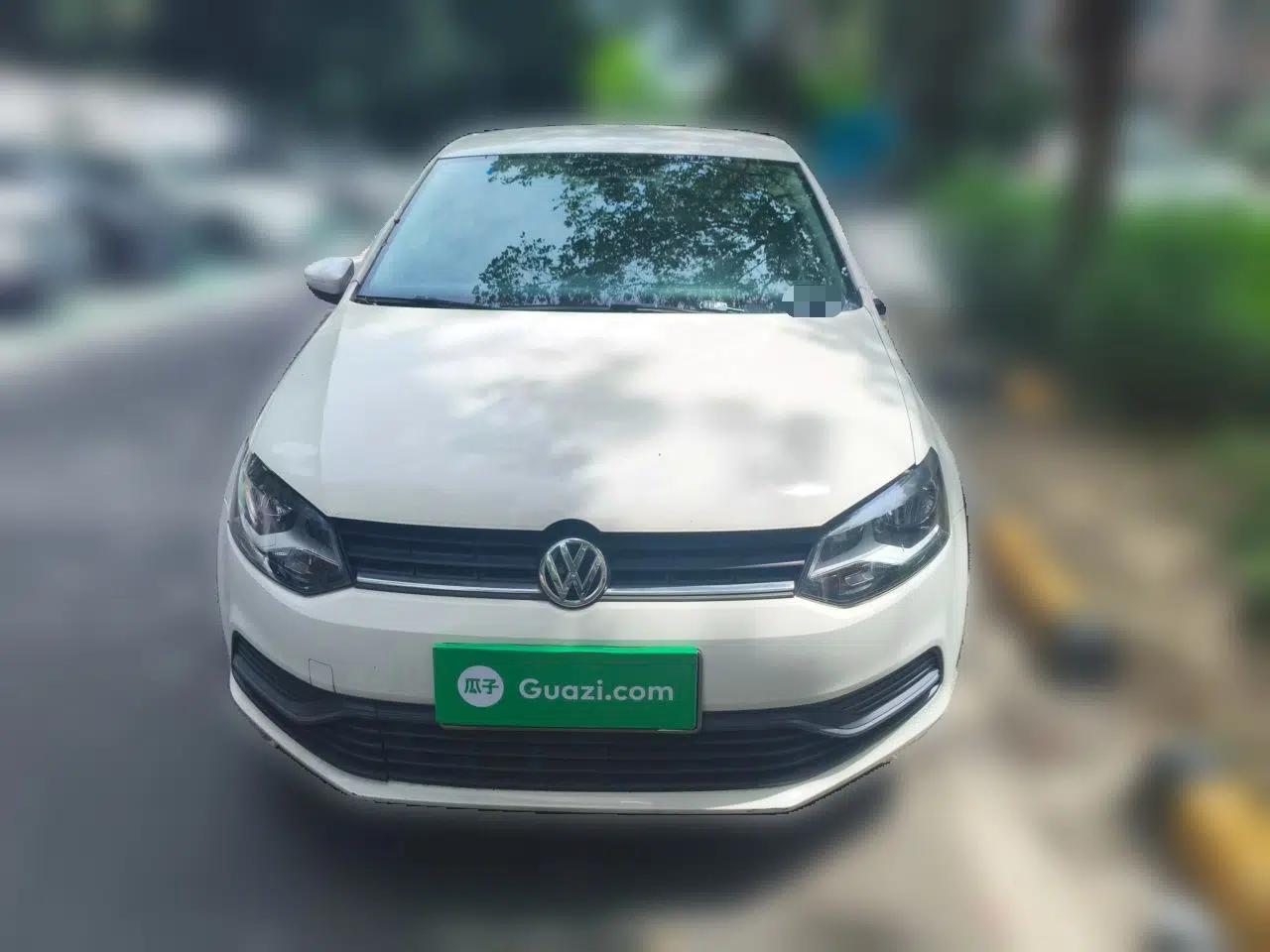 Volkswagen Polo 2016 1.4L Automatic Trendy Model — миниатюра 2