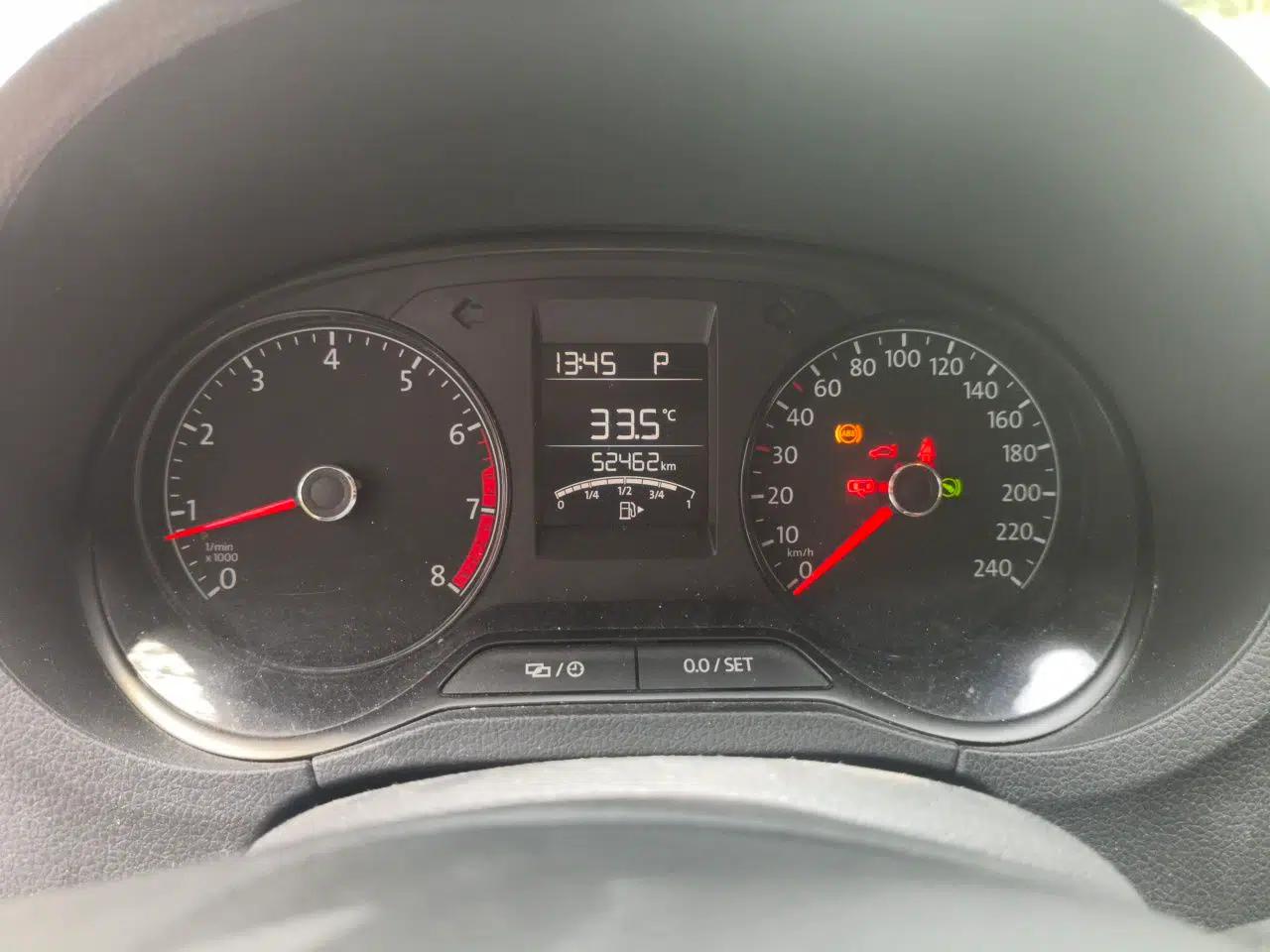 Volkswagen Polo 2016 1.4L Automatic Trendy Model — миниатюра 8