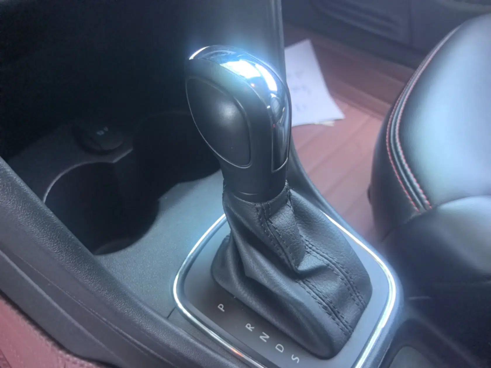 Volkswagen Polo 2016 1.4L Automatic Trendy Model — миниатюра 16