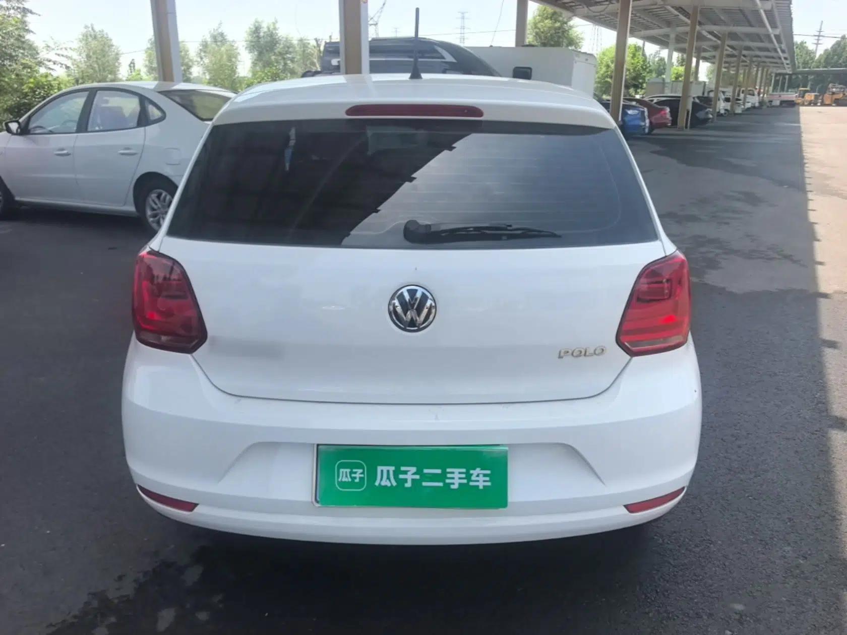 Volkswagen Polo 2016 1.4L Automatic Trendy Model — миниатюра 5