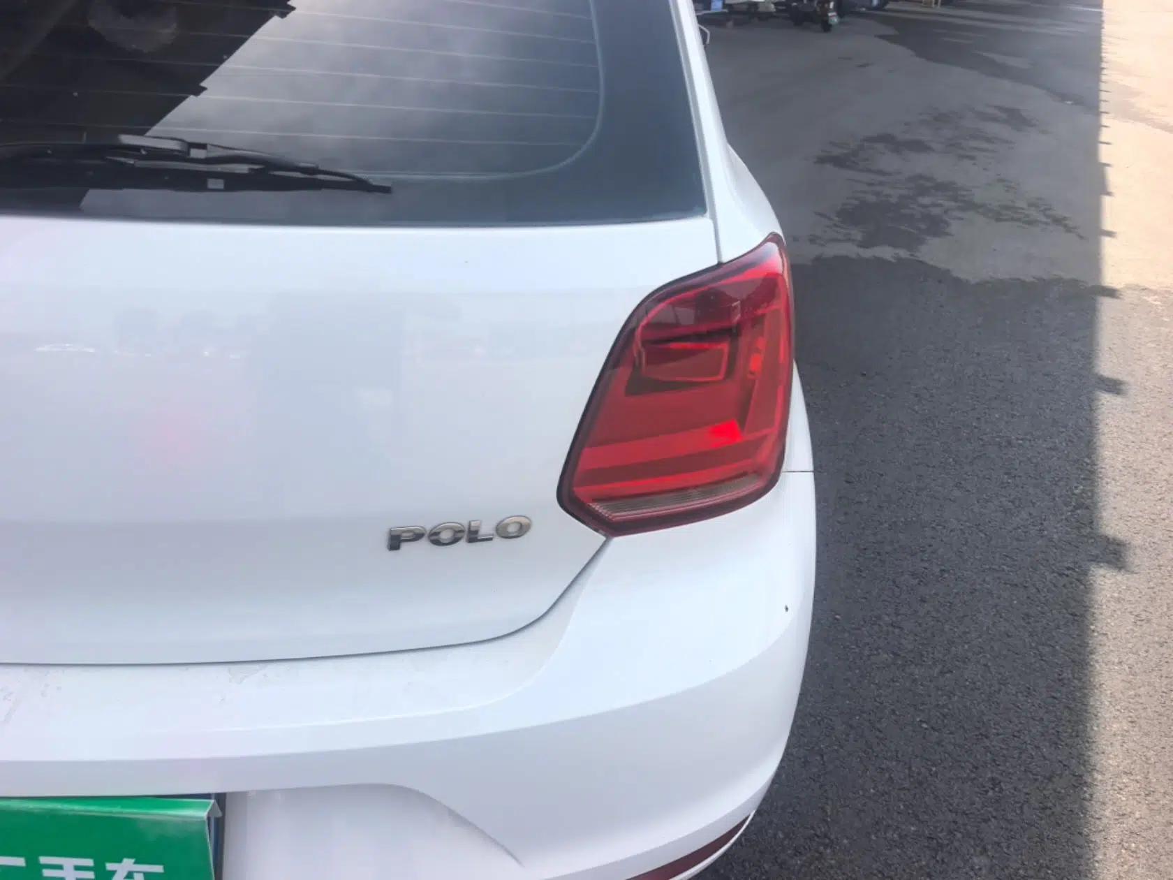 Volkswagen Polo 2016 1.4L Automatic Trendy Model — миниатюра 9
