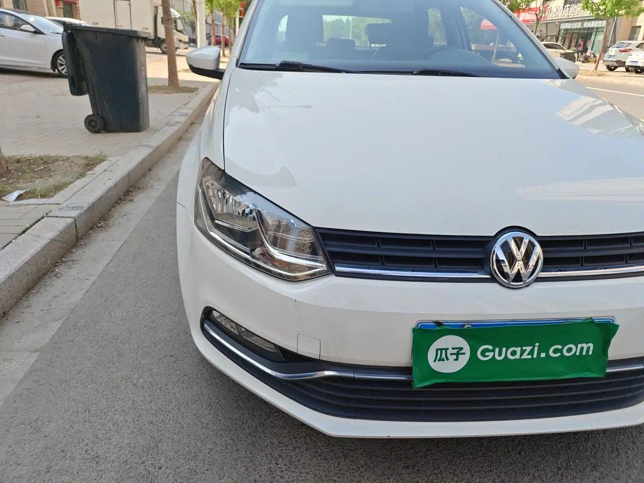Volkswagen Polo 2016 1.6L Automatic Comfort Model — миниатюра 7