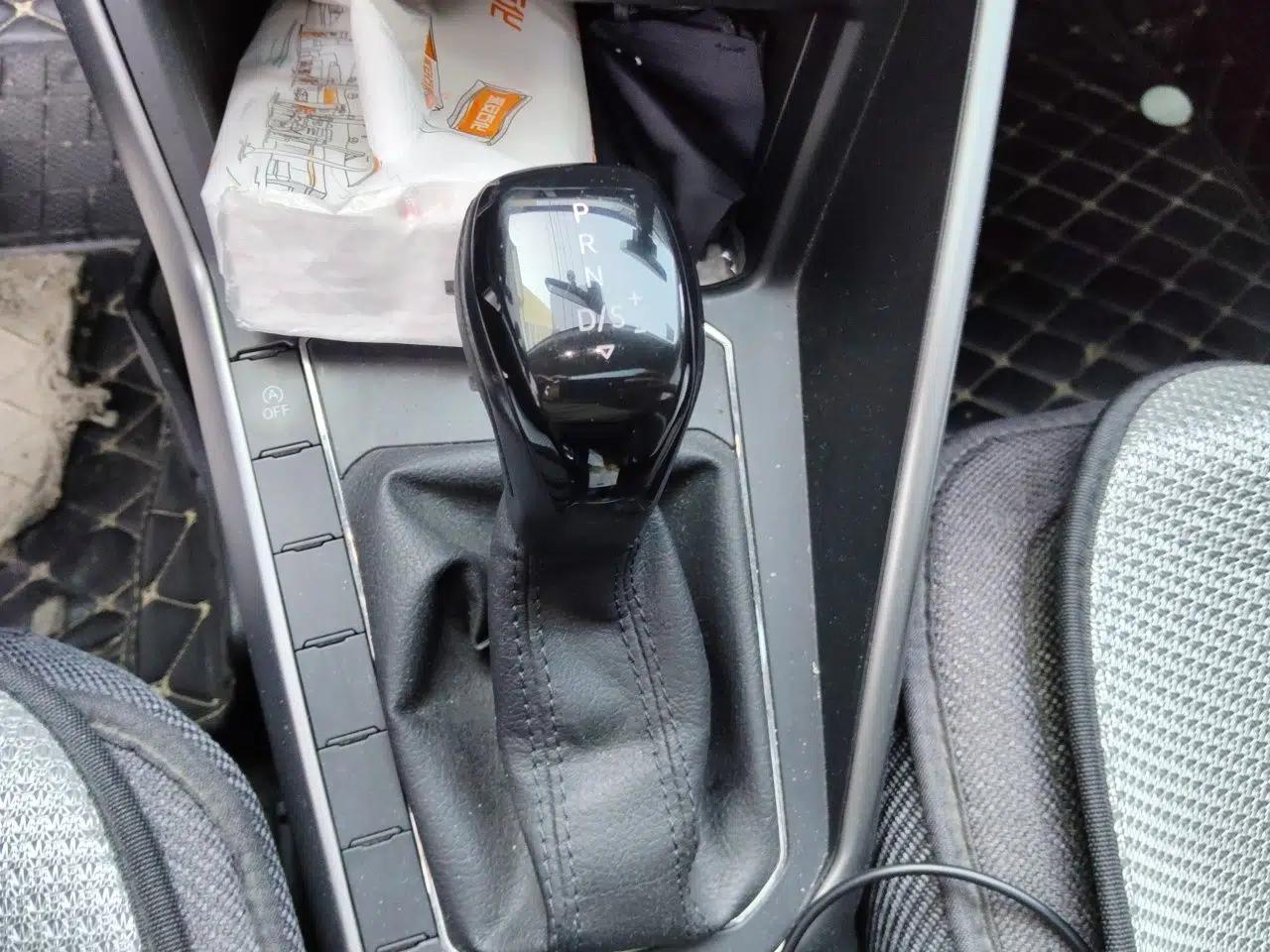 Volkswagen Polo 2019 Plus 1.5L Automatic Panoramic Enjoyment Edition — миниатюра 14