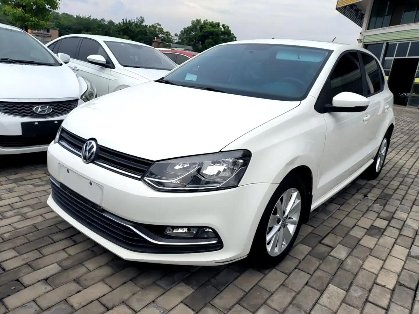 Volkswagen Polo 2018 1.5L Automatic Enjoyment Model — миниатюра 1