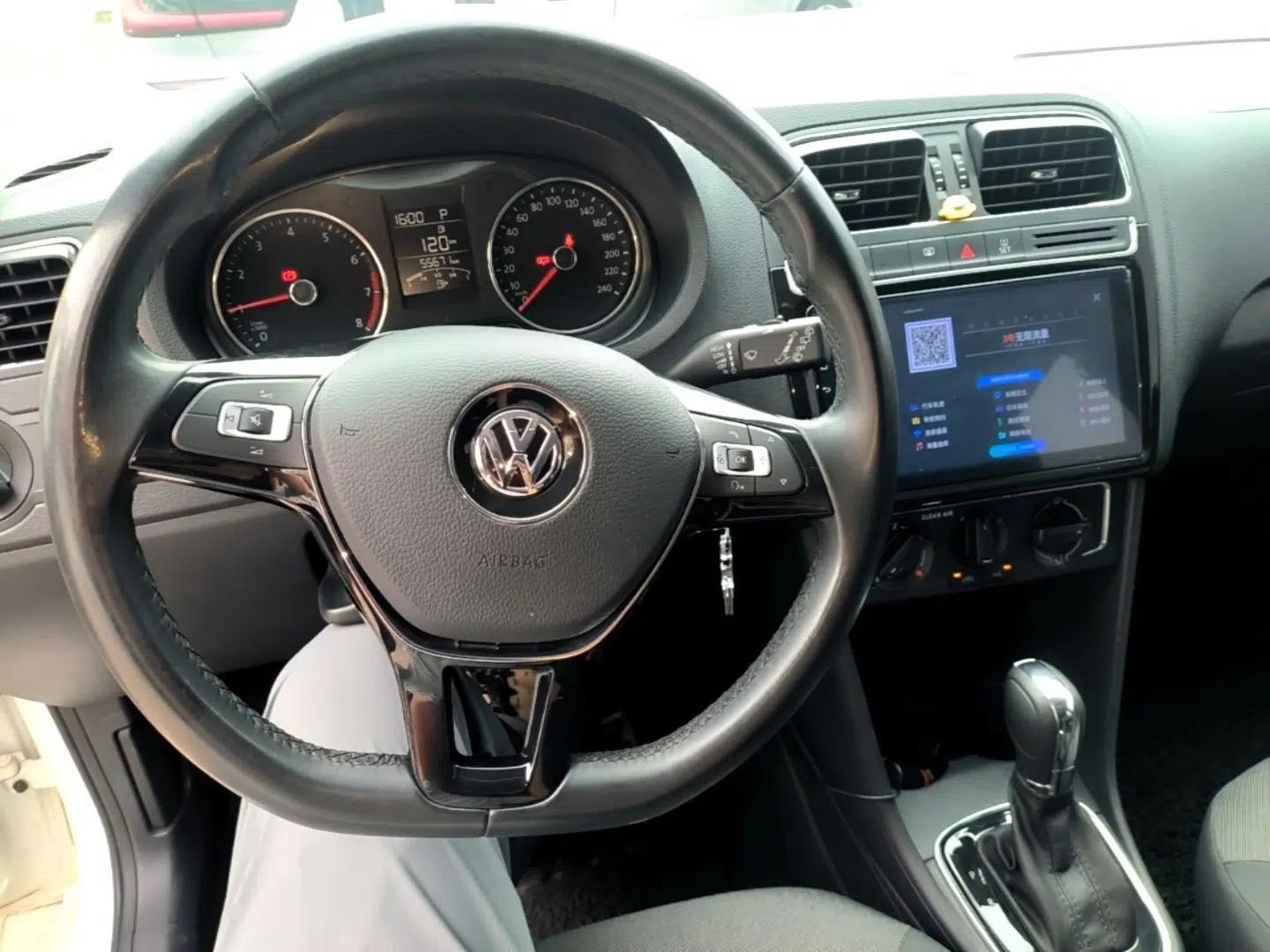 Volkswagen Polo 2018 1.5L Automatic Enjoyment Model — миниатюра 12