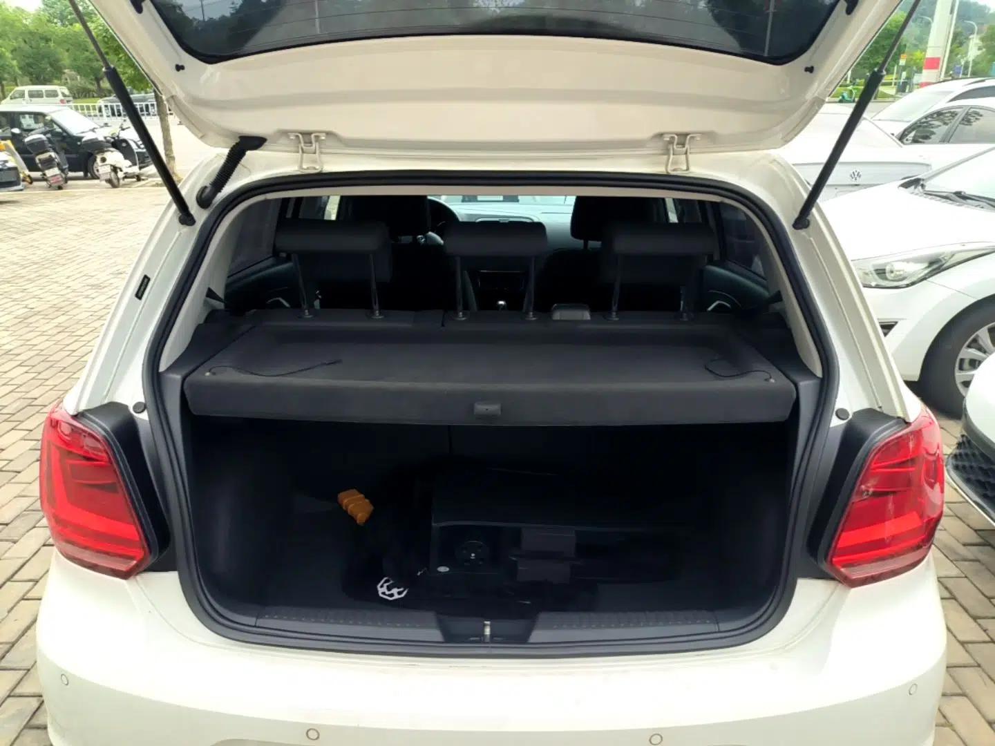 Volkswagen Polo 2018 1.5L Automatic Enjoyment Model — миниатюра 22