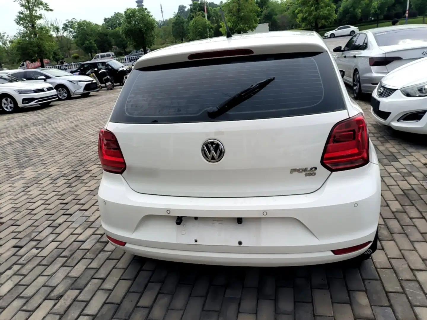 Volkswagen Polo 2018 1.5L Automatic Enjoyment Model — миниатюра 5