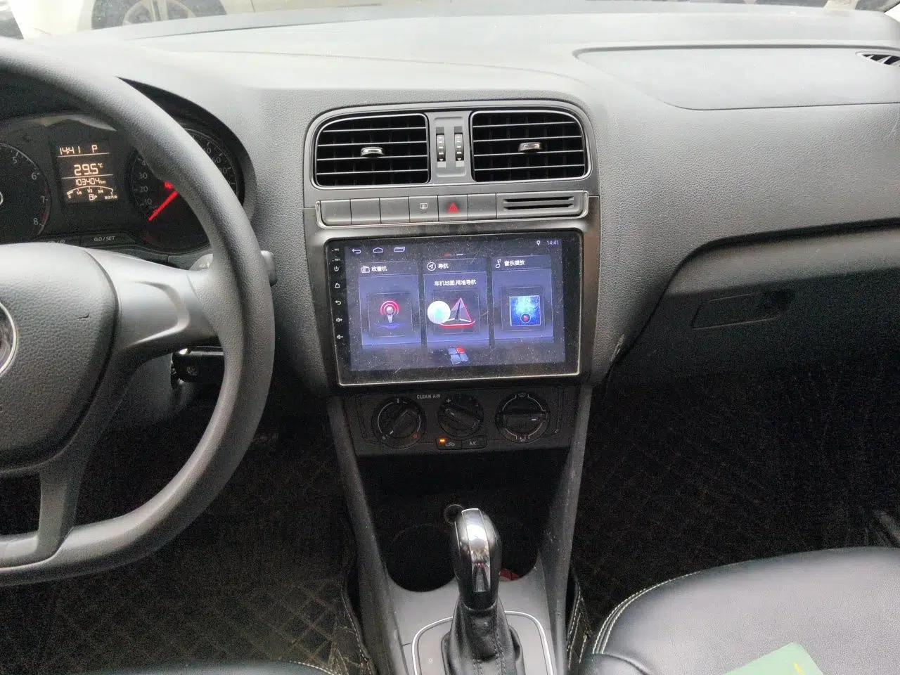 Volkswagen Polo 2016 1.4L Automatic Trendy Model — миниатюра 13