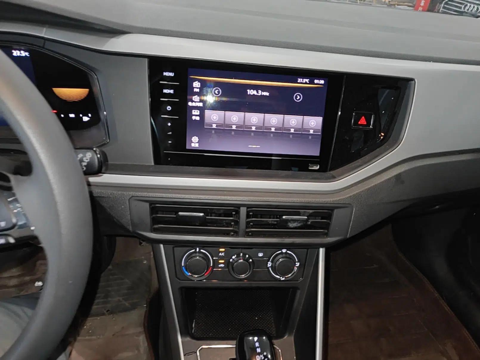 Volkswagen Polo 2023 Revised Plus 1.5L Automatic – Enjoy Life Edition — миниатюра 20