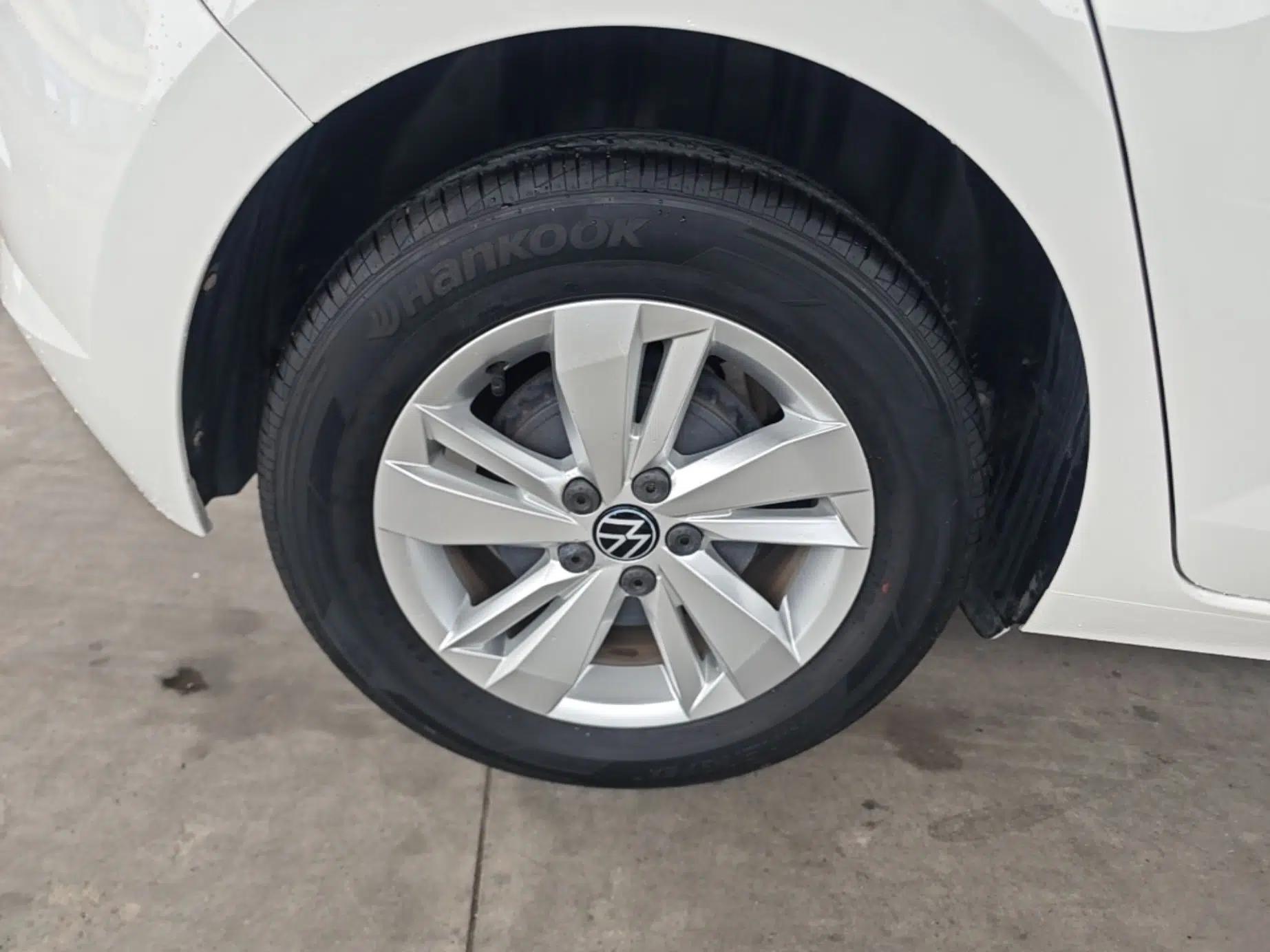 Volkswagen Polo 2021 Plus 1.5L Automatic Panoramic Enjoyment Edition — миниатюра 11