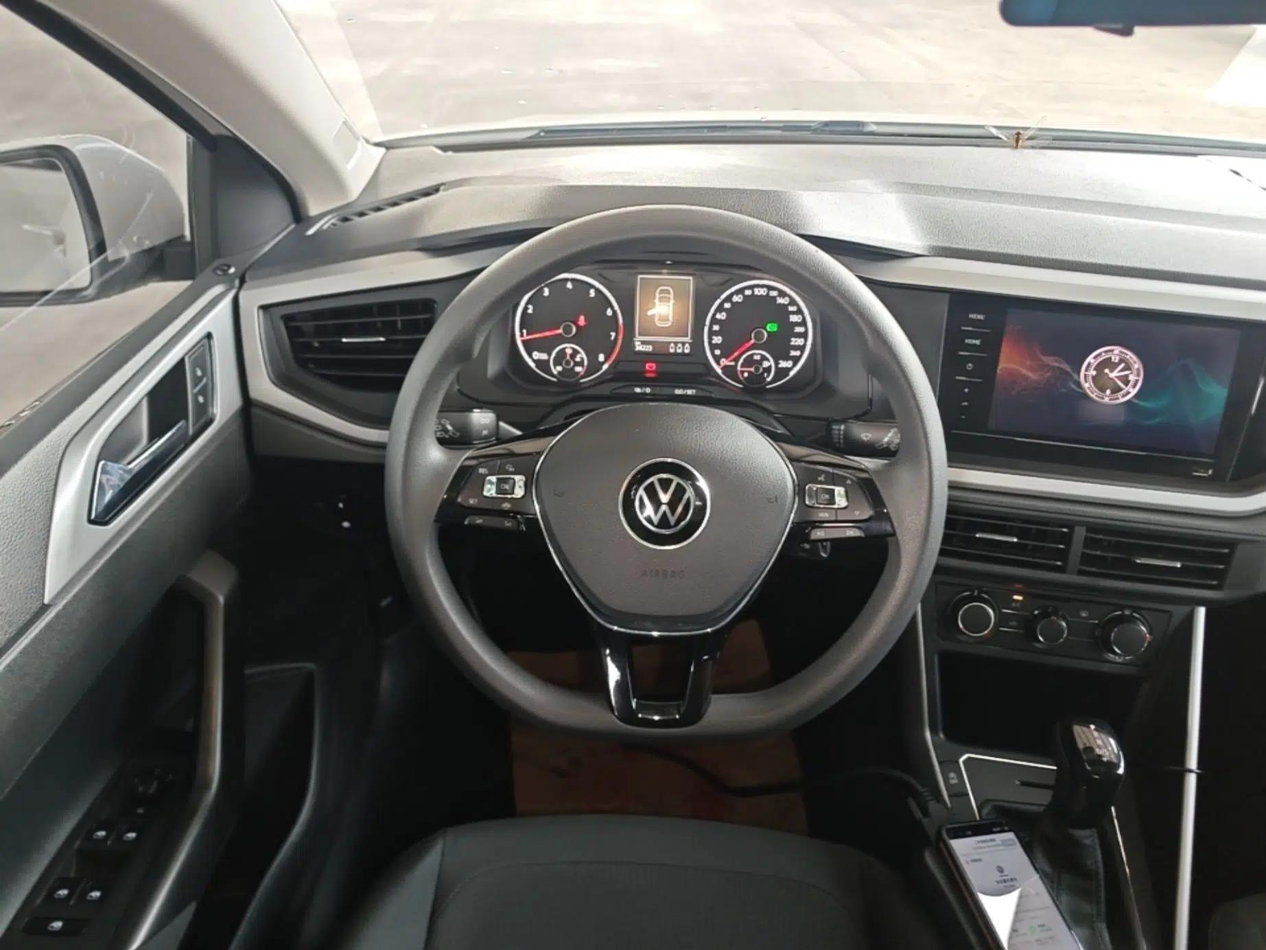 Volkswagen Polo 2021 Plus 1.5L Automatic Panoramic Enjoyment Edition — миниатюра 13