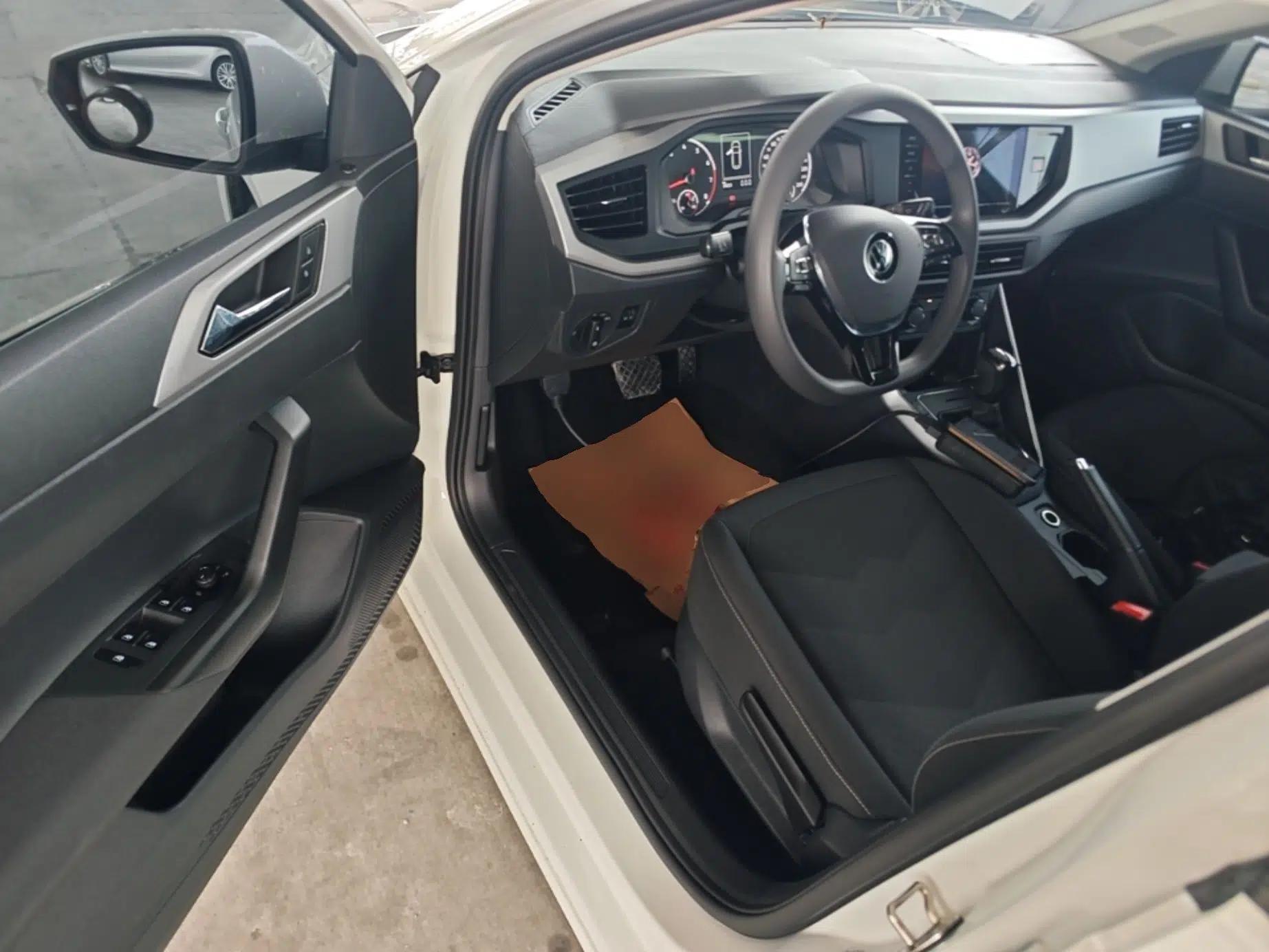 Volkswagen Polo 2021 Plus 1.5L Automatic Panoramic Enjoyment Edition — миниатюра 18