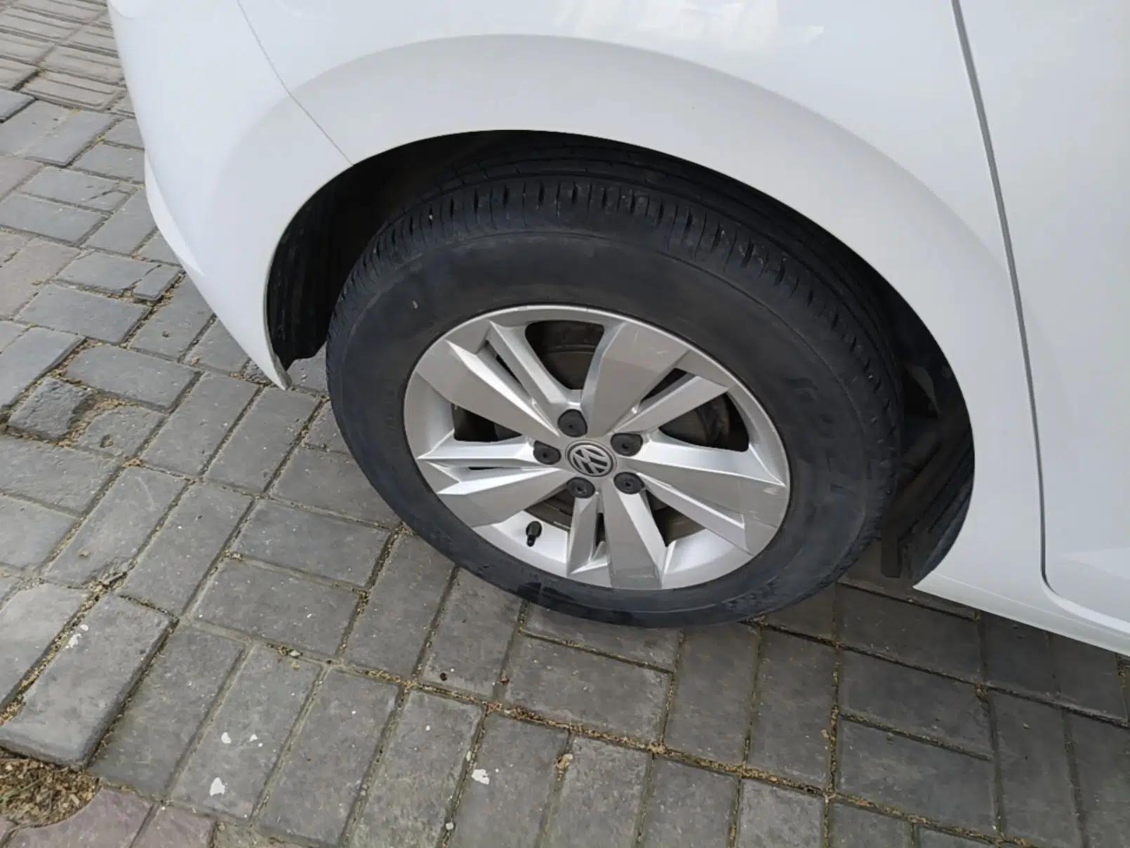 Volkswagen Polo 2019 Plus 1.5L Automatic Panoramic Enjoyment Edition — миниатюра 16