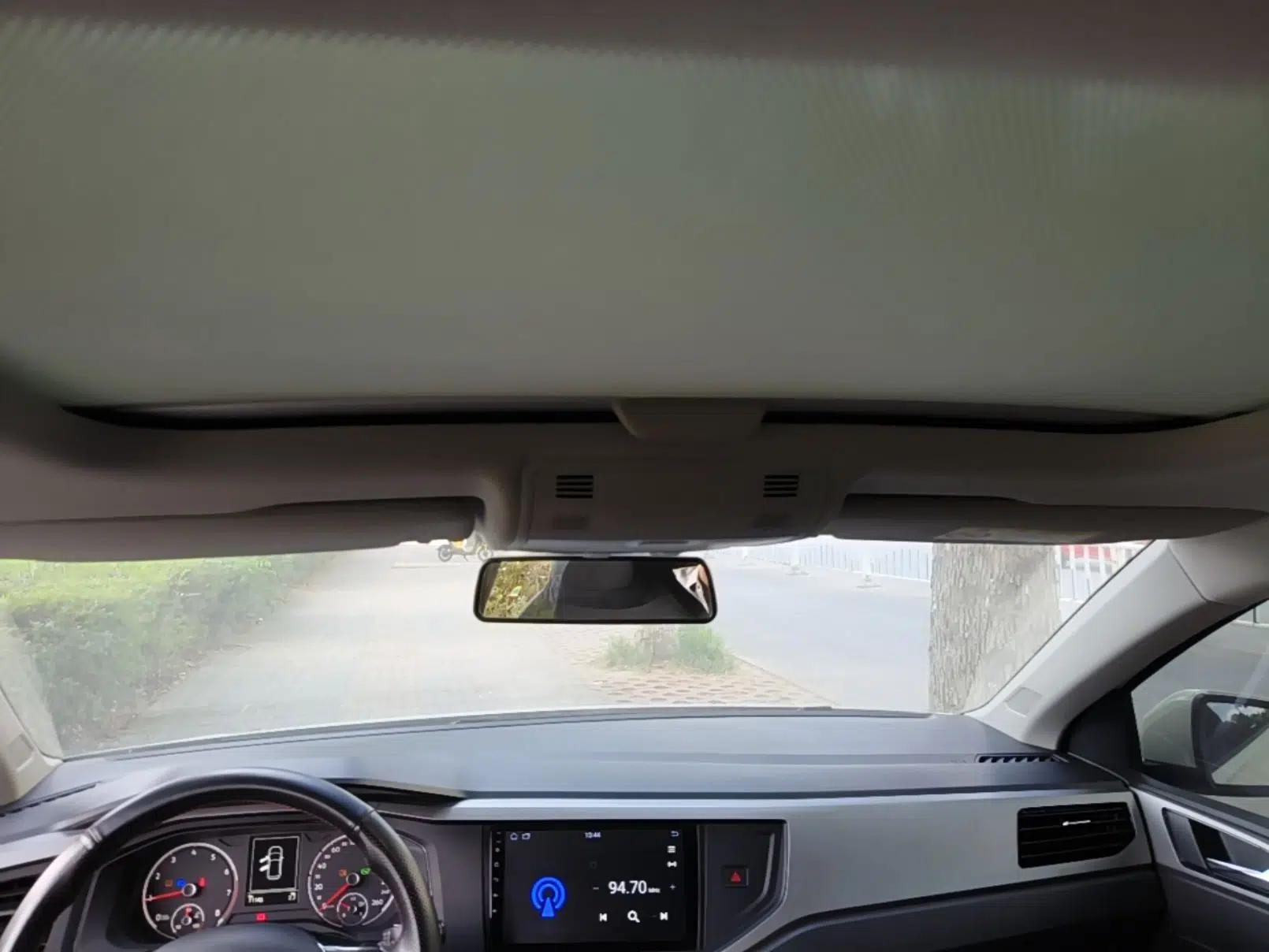 Volkswagen Polo 2019 Plus 1.5L Automatic Panoramic Enjoyment Edition — миниатюра 26