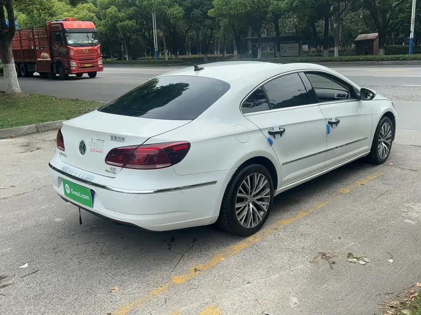 Volkswagen FAW-Volkswagen CC 2016 1.8TSI Luxury Model — миниатюра 16
