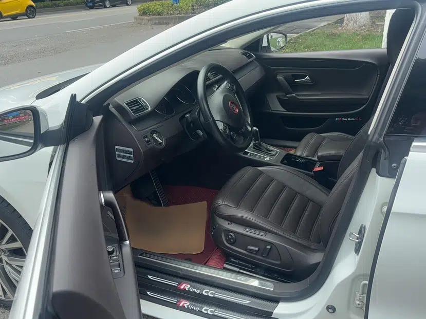 Volkswagen FAW-Volkswagen CC 2016 1.8TSI Luxury Model — миниатюра 30