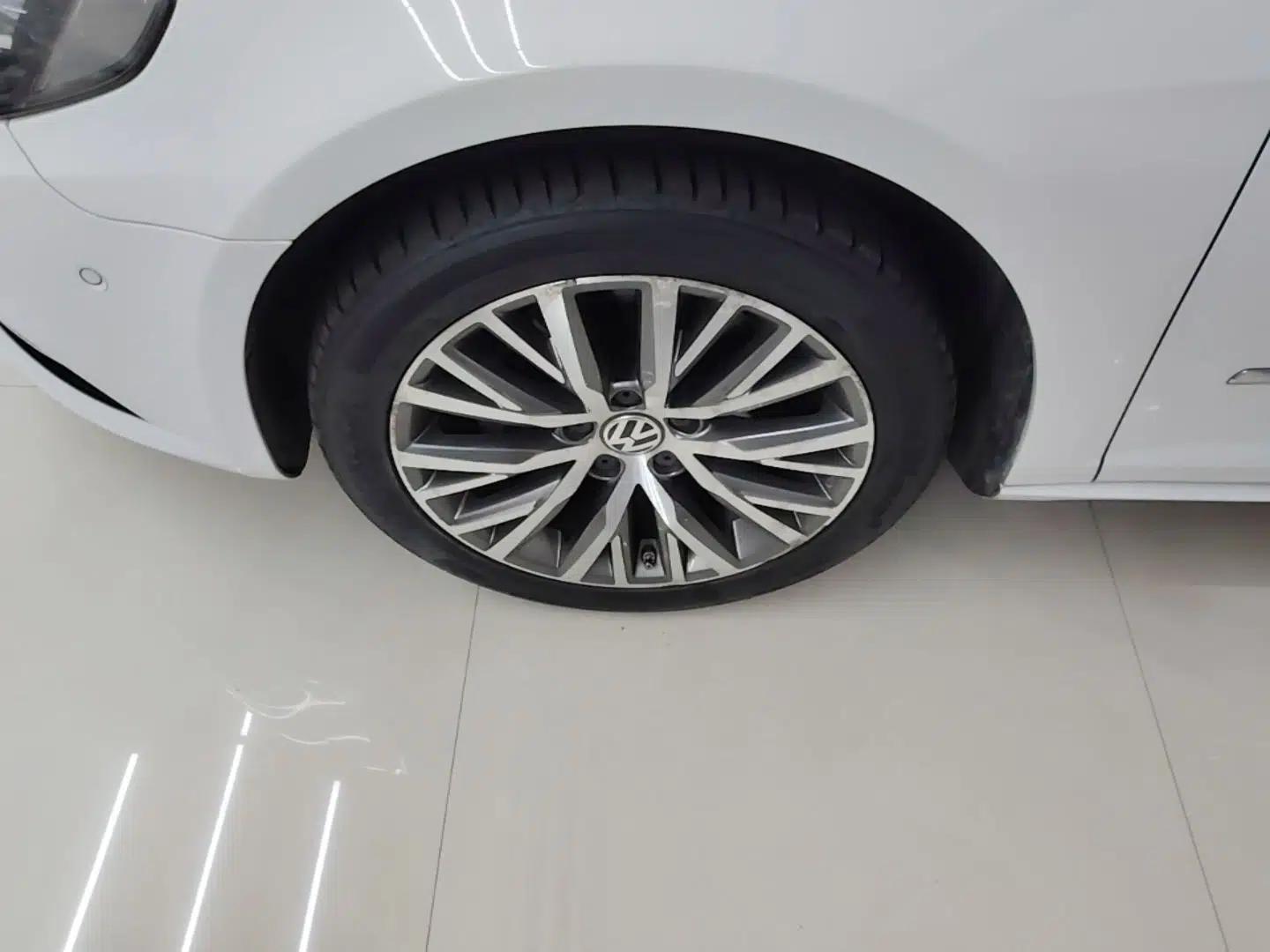 Volkswagen FAW-Volkswagen CC 2016 1.8TSI Luxury Model — миниатюра 10
