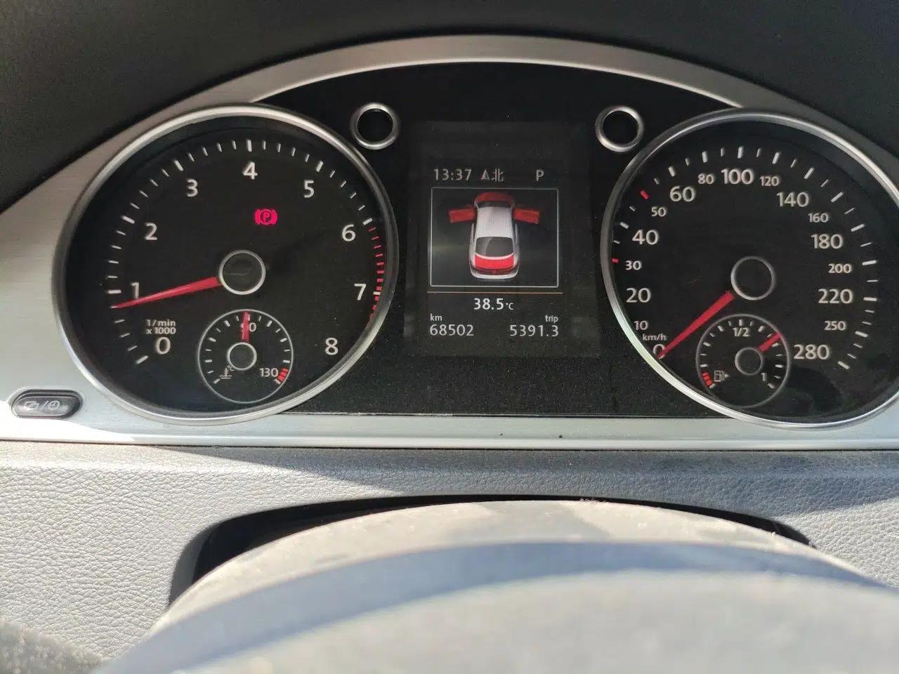 Volkswagen FAW-Volkswagen CC 2016 1.8TSI Luxury Model — миниатюра 12