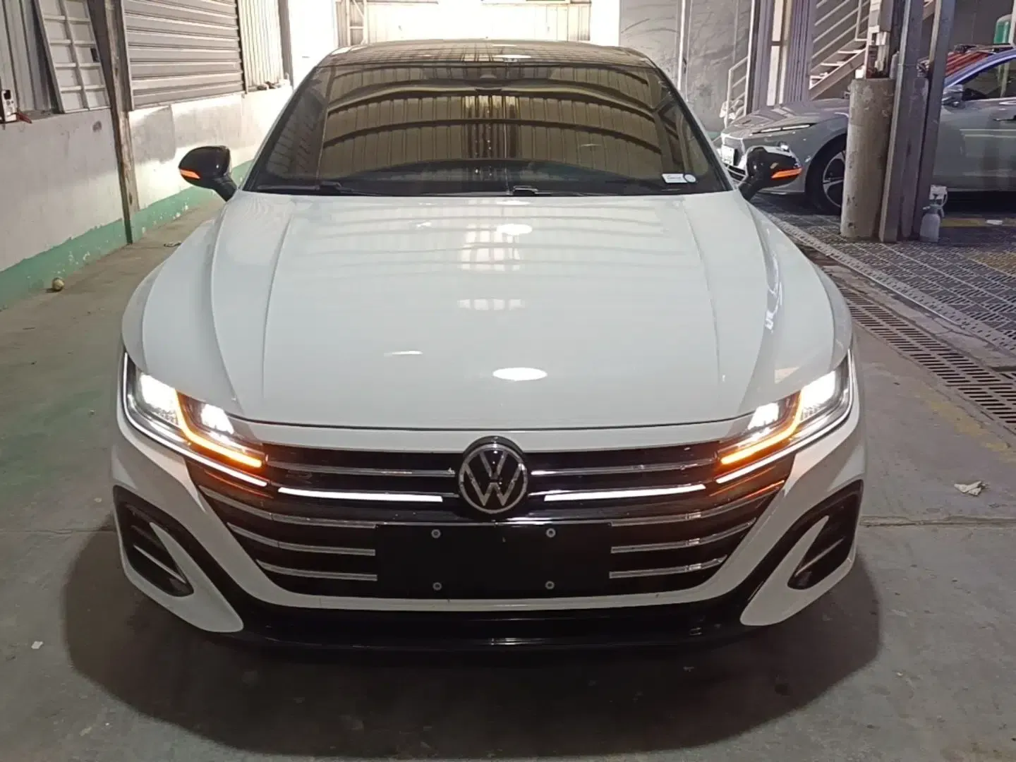 Volkswagen FAW-Volkswagen CC 2021 380TSI Striking Edition — миниатюра 2