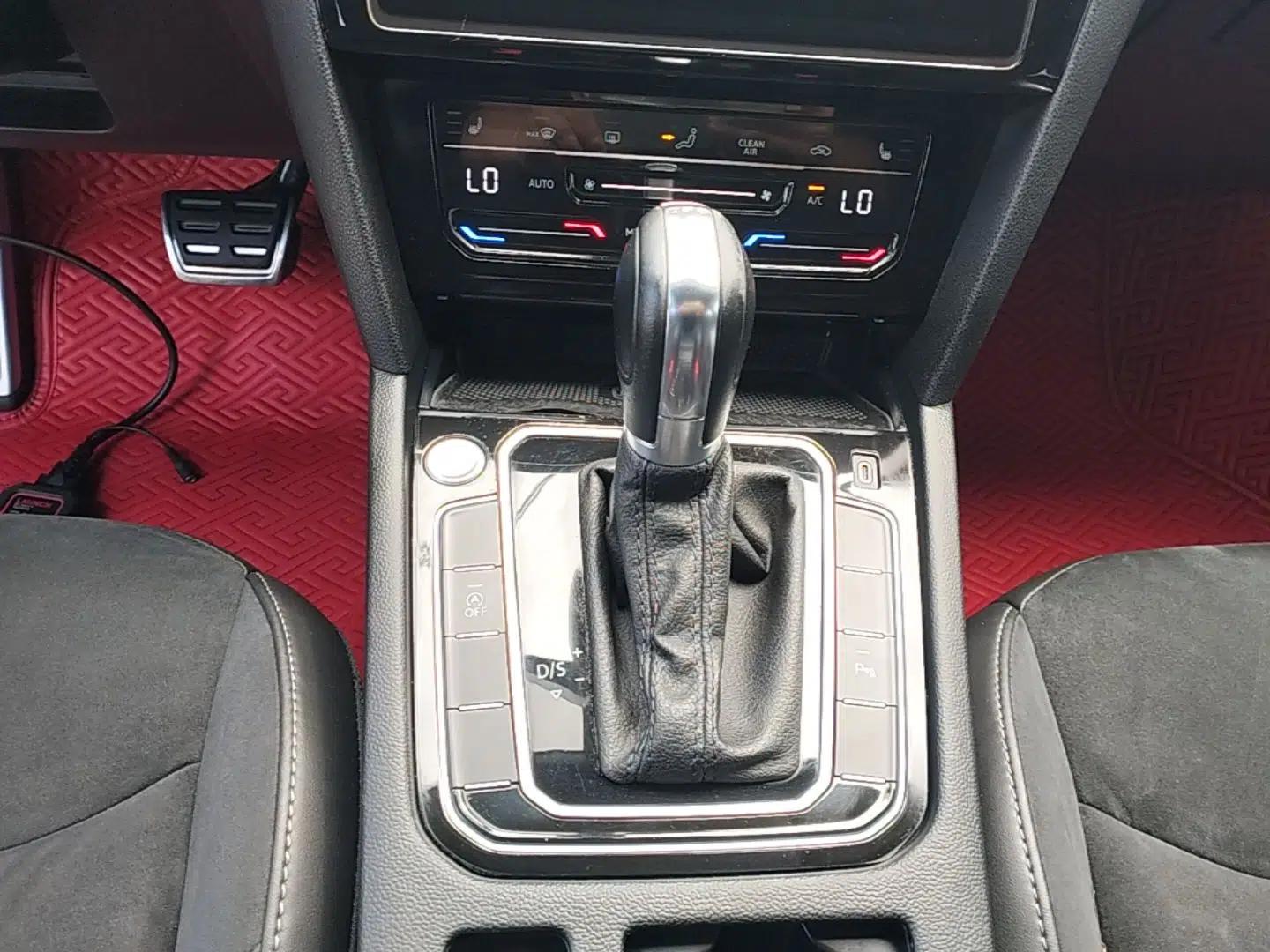 Volkswagen FAW-Volkswagen CC 2021 330TSI Ignite Edition — миниатюра 16