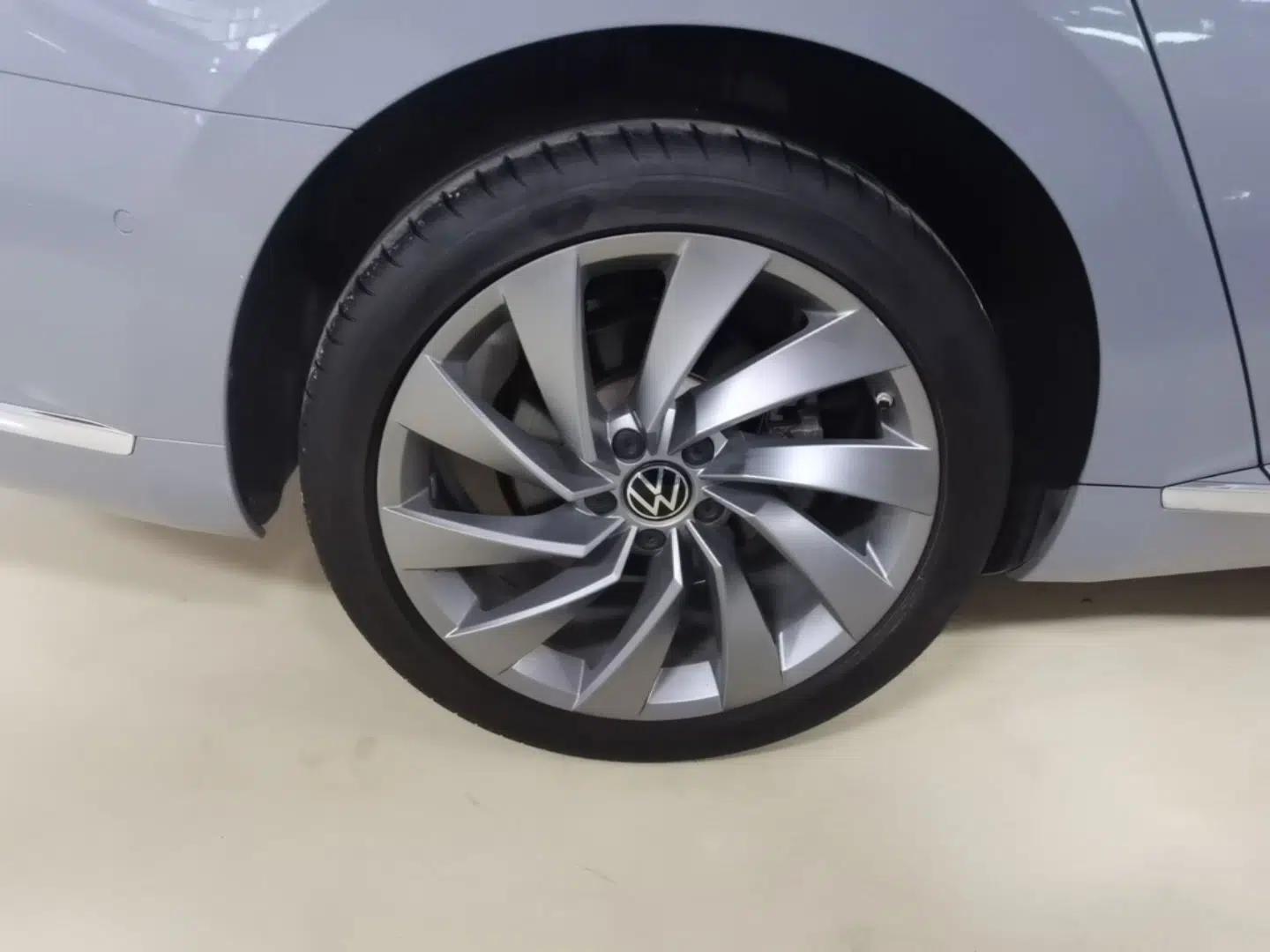 Volkswagen FAW-Volkswagen CC 2023 380TSI Striking Edition — миниатюра 11