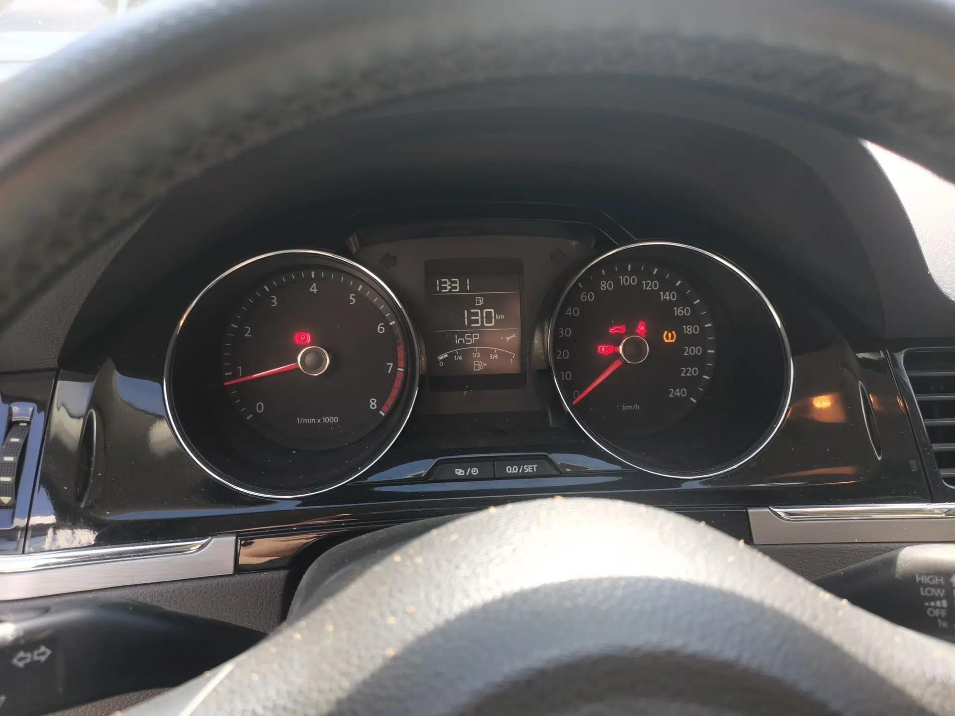 Volkswagen Bora 2014 1.6L Manual Comfort Model — миниатюра 11