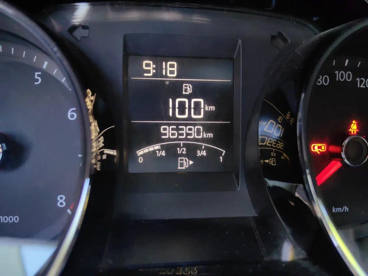 Volkswagen Bora 2015 Zhuihui Edition 1.6L Manual Comfort Model — миниатюра 9