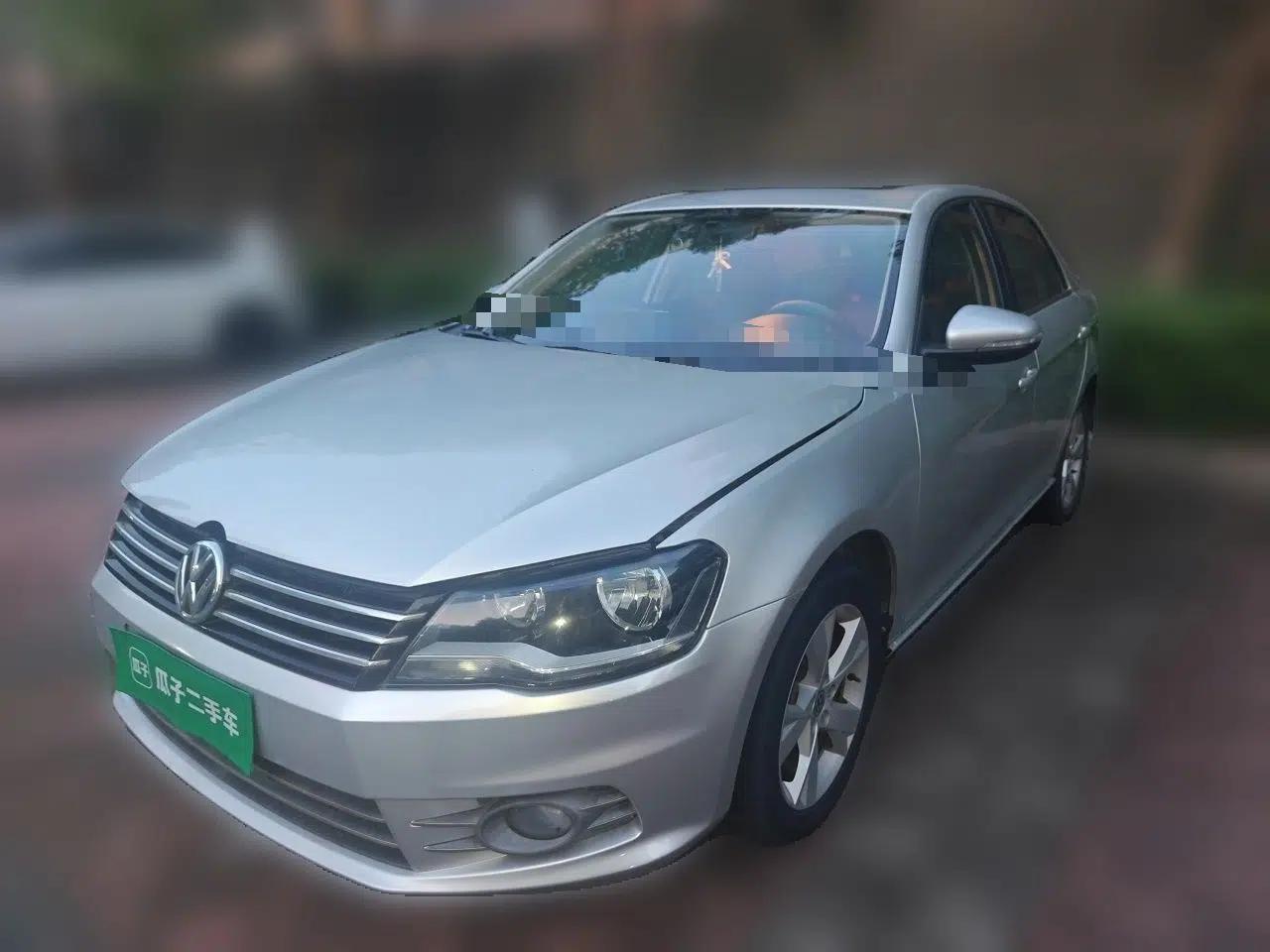 Volkswagen Bora 2013 1.6L Automatic Comfort Model — миниатюра 1