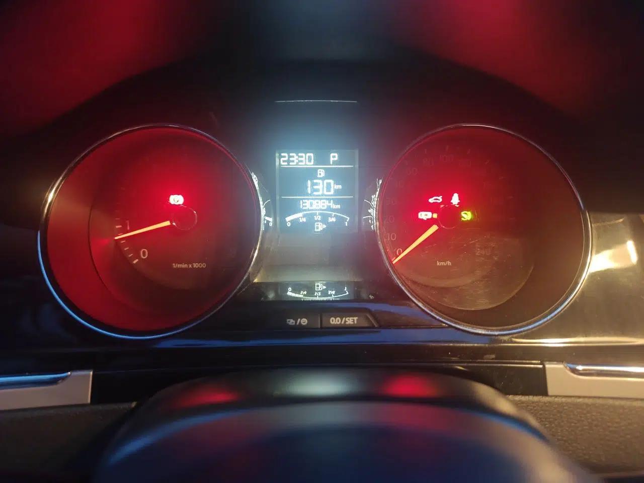 Volkswagen Bora 2013 1.6L Automatic Comfort Model — миниатюра 11