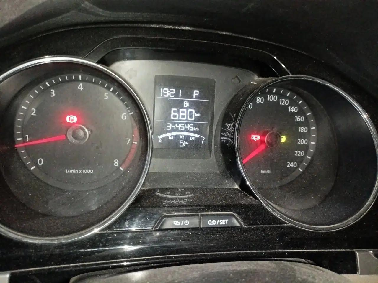 Volkswagen Bora 2014 1.6L Automatic Comfort Model — миниатюра 12