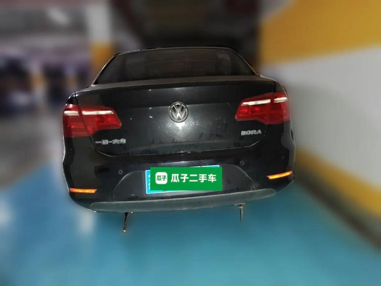 Volkswagen Bora 2013 1.6L Automatic Fashion Model — миниатюра 5