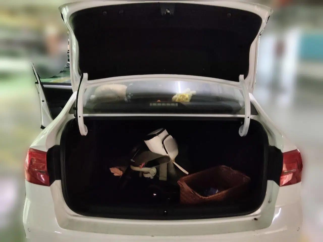 Volkswagen Bora 2018 1.5L Automatic Fashion Model — миниатюра 16