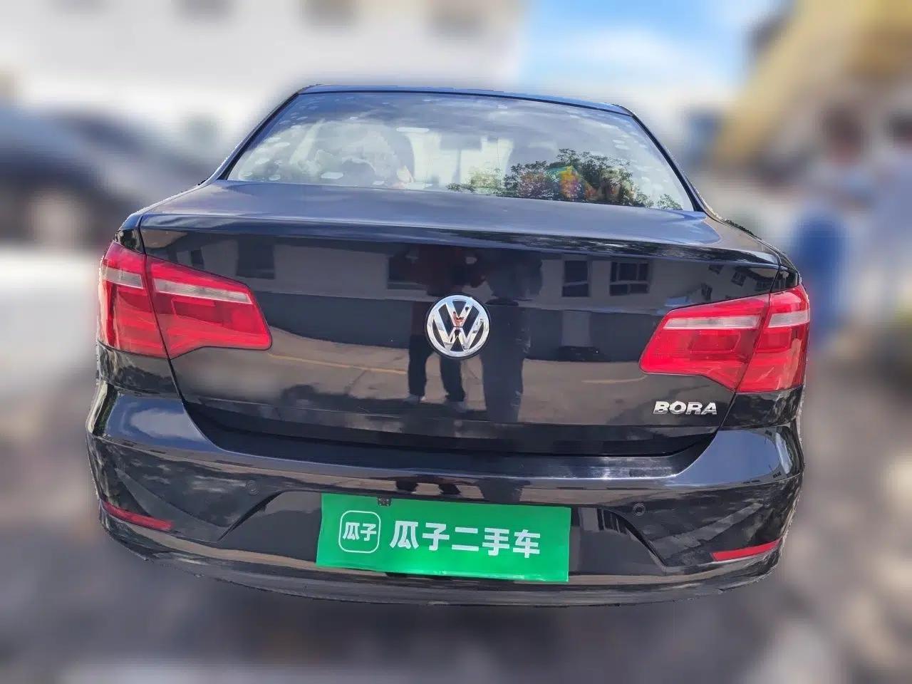 Volkswagen Bora 2014 1.6L Automatic Comfort Model — миниатюра 5