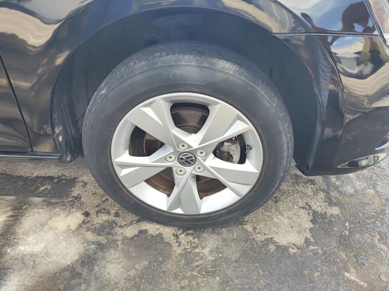 Volkswagen Bora 2014 1.6L Automatic Comfort Model — миниатюра 8