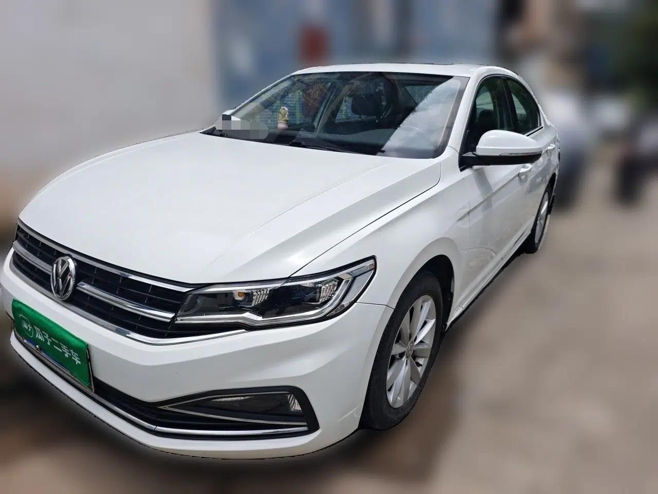 Volkswagen Bora 2020 1.5L Manual Comfort Version — миниатюра 1