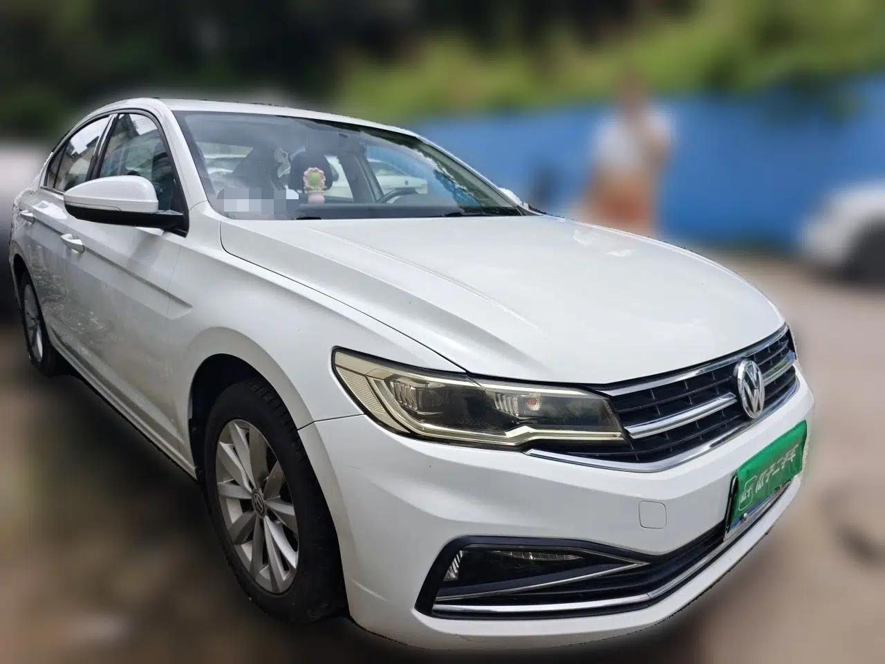 Volkswagen Bora 2020 1.5L Manual Comfort Version — миниатюра 3