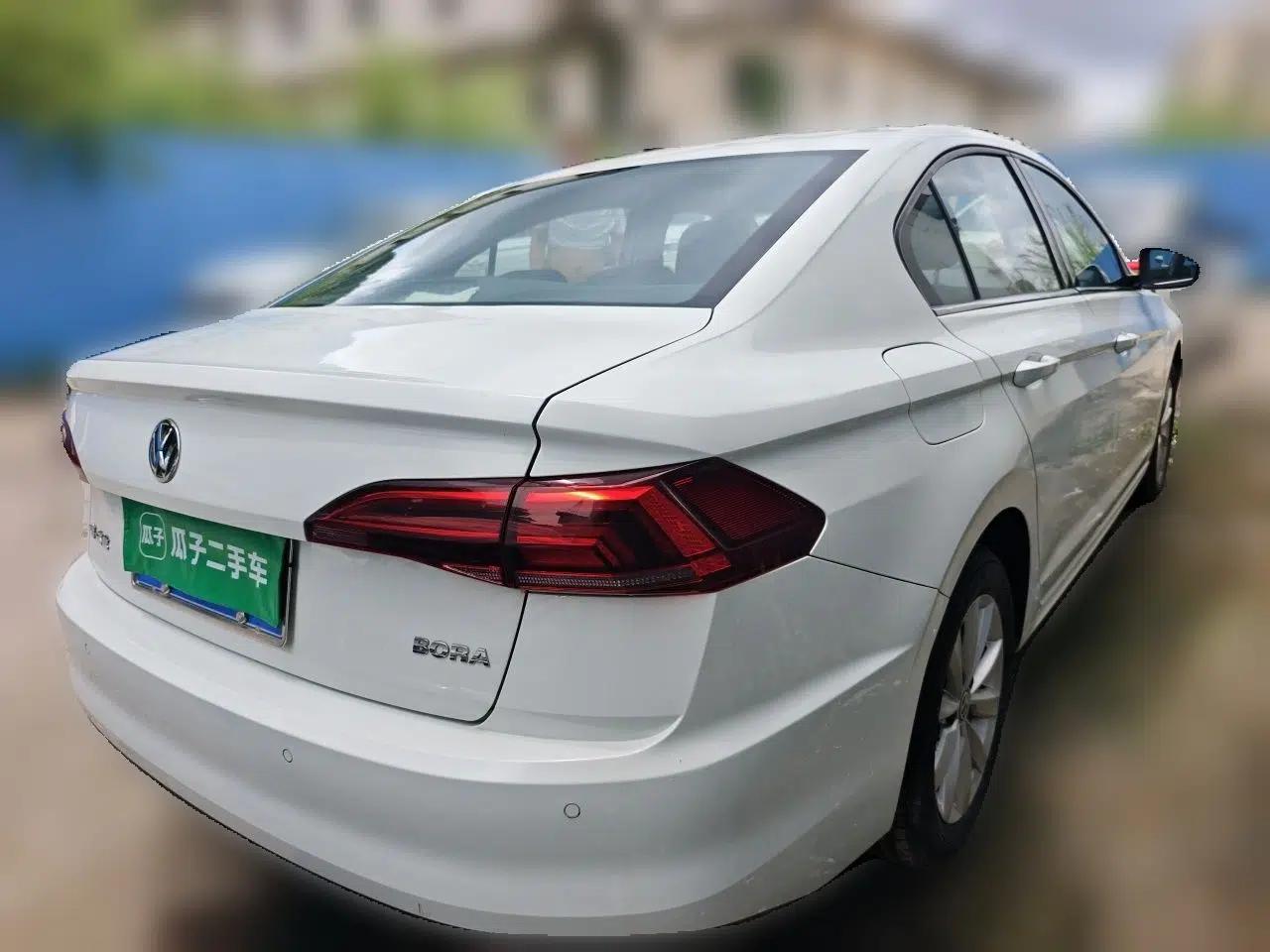 Volkswagen Bora 2020 1.5L Manual Comfort Version — миниатюра 6