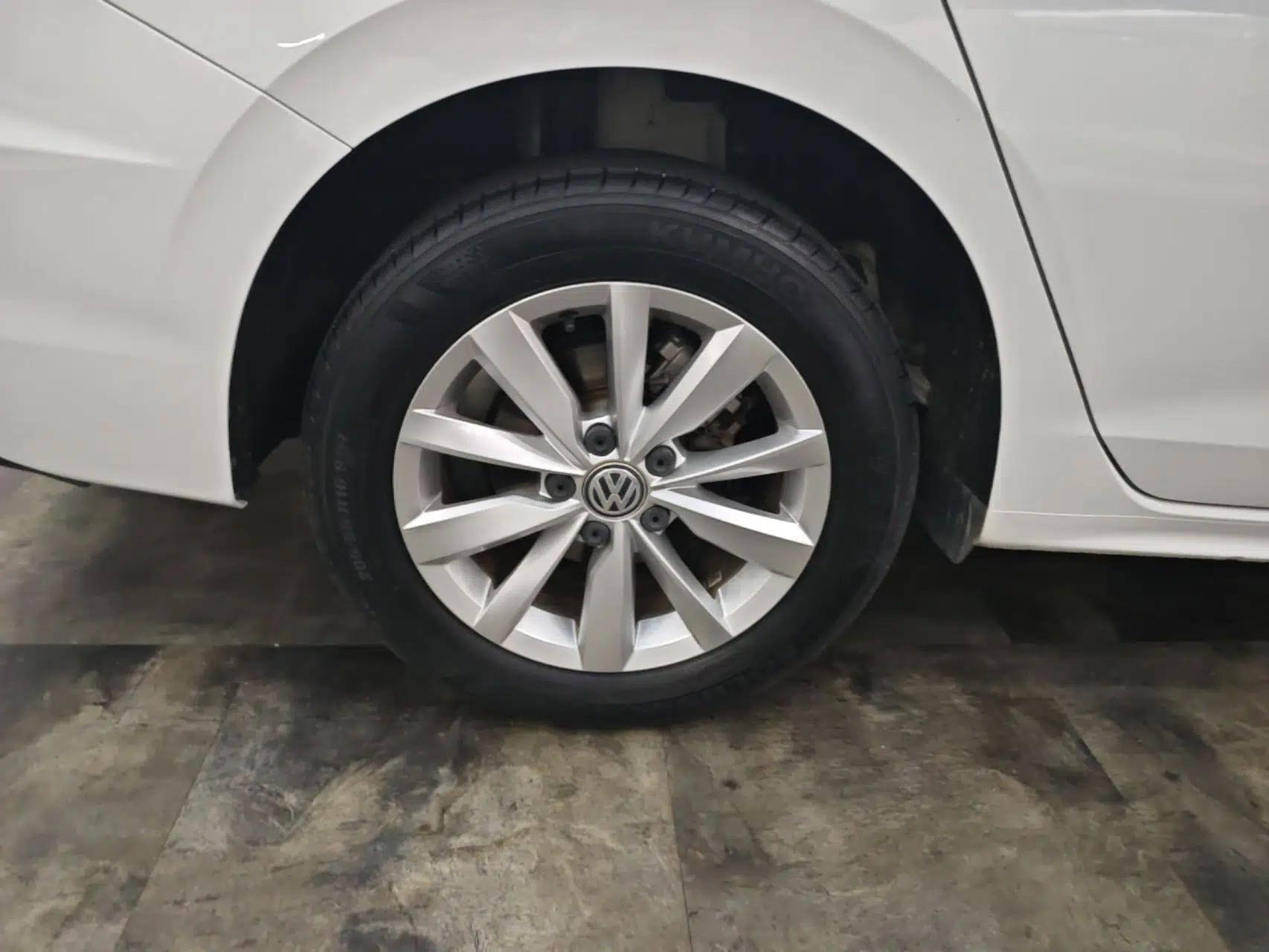 Volkswagen Bora 2020 1.5L Automatic Elite Version — миниатюра 11