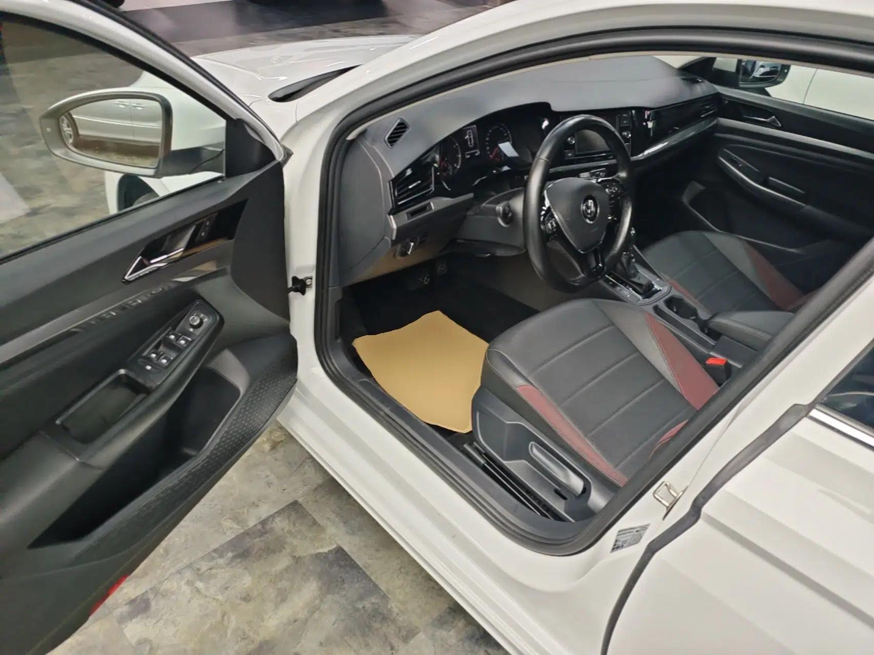 Volkswagen Bora 2020 1.5L Automatic Elite Version — миниатюра 18