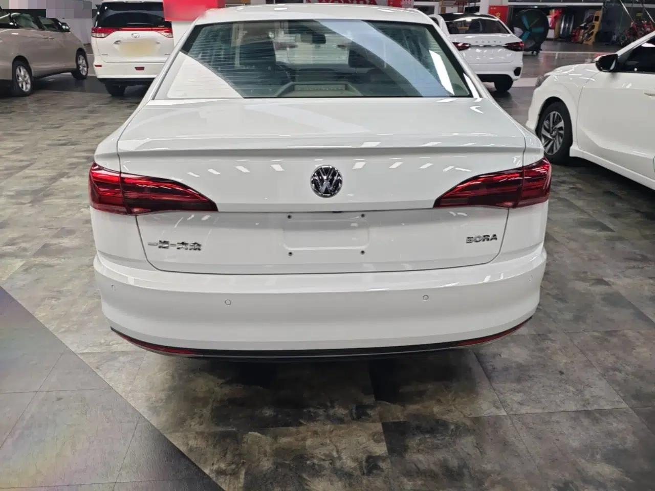 Volkswagen Bora 2020 1.5L Automatic Elite Version — миниатюра 5