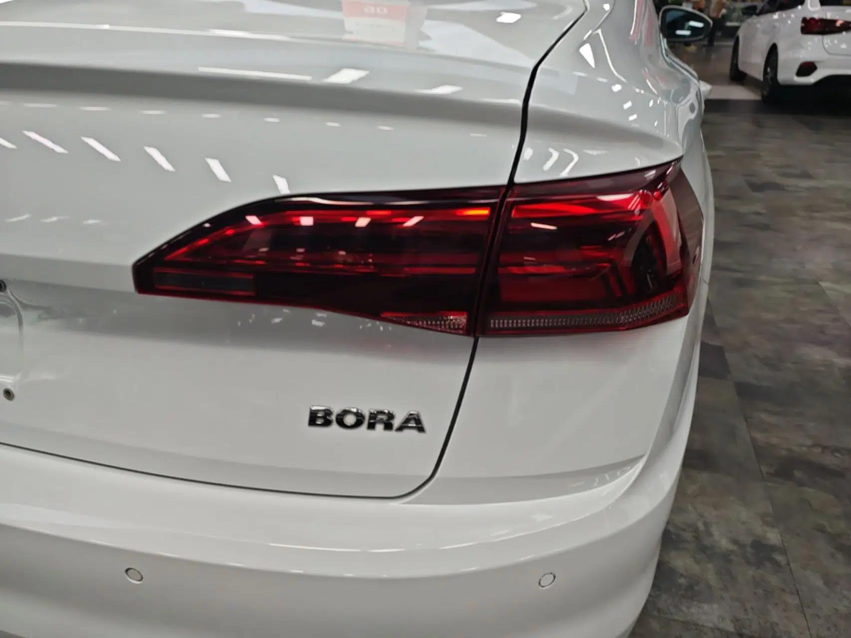 Volkswagen Bora 2020 1.5L Automatic Elite Version — миниатюра 9