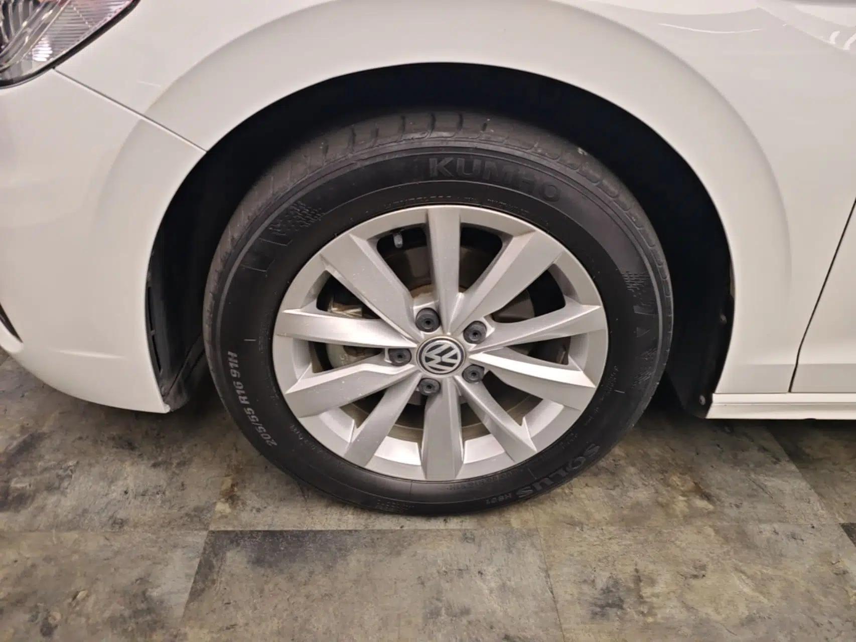 Volkswagen Bora 2020 1.5L Automatic Elite Version — миниатюра 10
