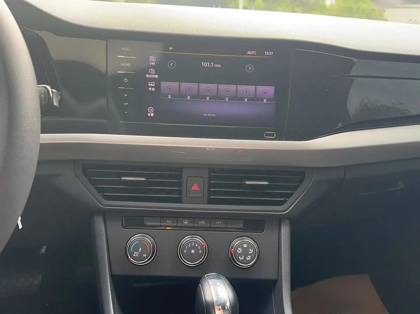 Volkswagen Bora 2021 1.5L Automatic Fashionable Smart Connectivity Version — миниатюра 22