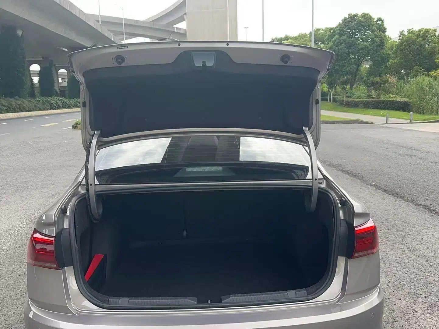 Volkswagen Bora 2021 1.5L Automatic Fashionable Smart Connectivity Version — миниатюра 29