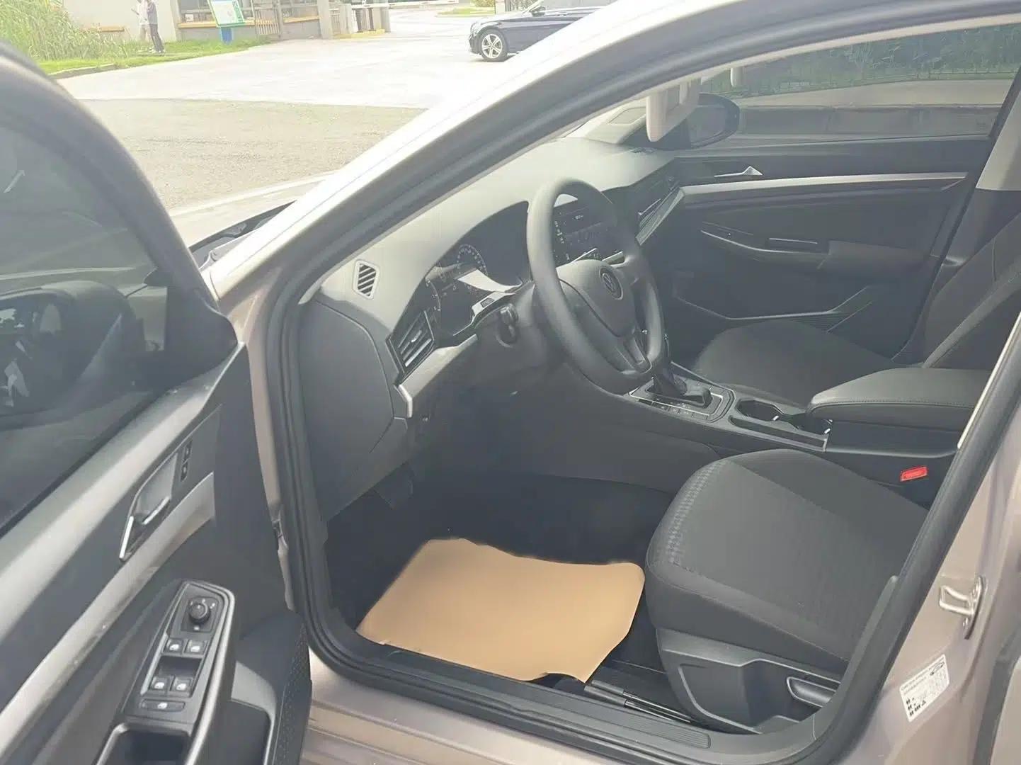 Volkswagen Bora 2021 1.5L Automatic Fashionable Smart Connectivity Version — миниатюра 31