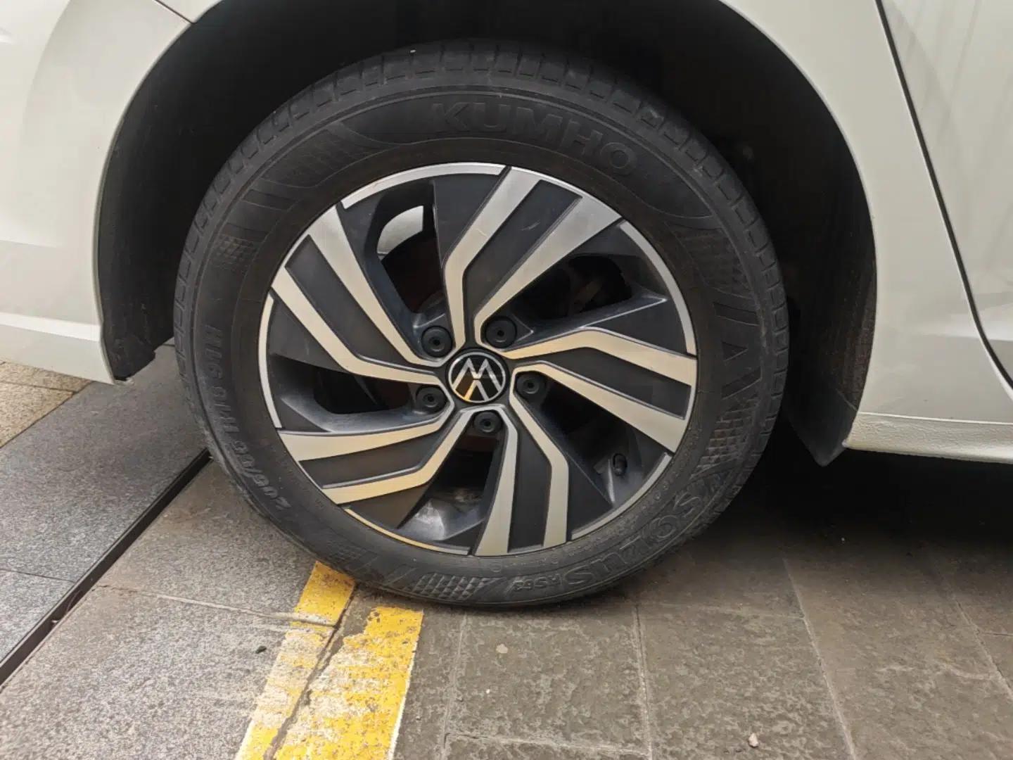 Volkswagen Bora 2023 200TSI DSG Enjoyment Edition — миниатюра 11