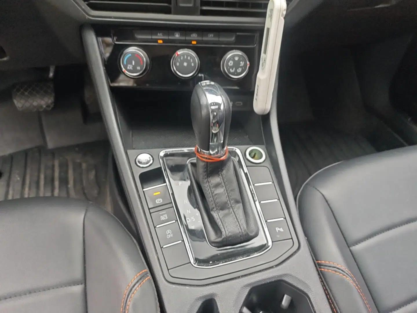 Volkswagen Bora 2023 200TSI DSG Enjoyment Edition — миниатюра 21
